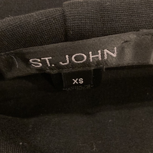 SALE Black St. John in extra small pull on pant . Made in Mexico. - Picture 2 of 9